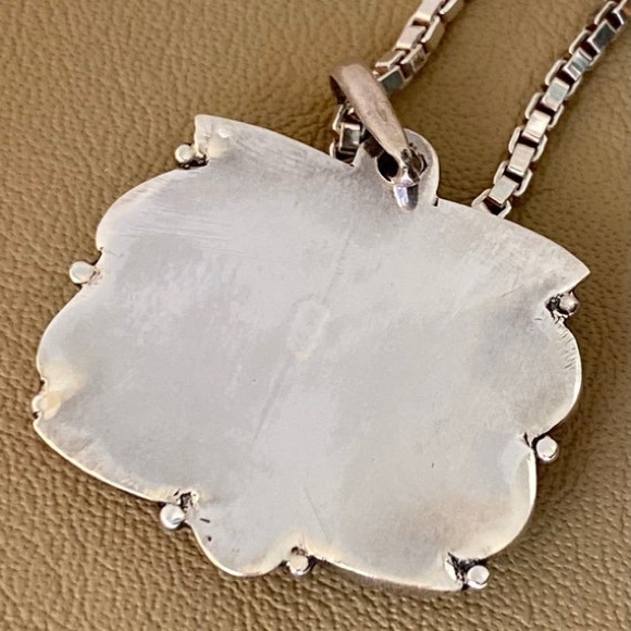 Beautiful sterling silver snd carnelian necklace on a 24” sterling box chain. - Picture 6 of 7